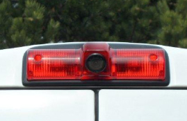 Achteruitrijcamera installeren monteren derde licht camera bestelwagen